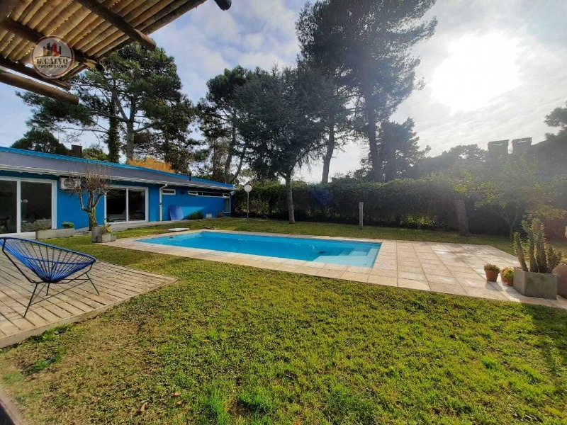 Chalet Chalet ESQUINA AZUL